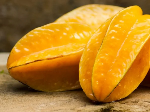 carambola fruto de la selva peruana