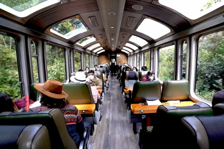 train journey to Km 104 starting point of the Inca Trail 1 Day