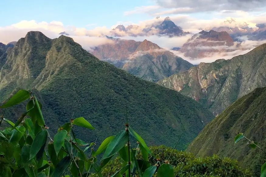 Green landscapes on the Inca Trail during September